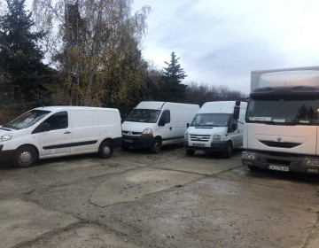 Камион 6 × 2,40 м, 3,5 т, с падащ борд за събития извън София